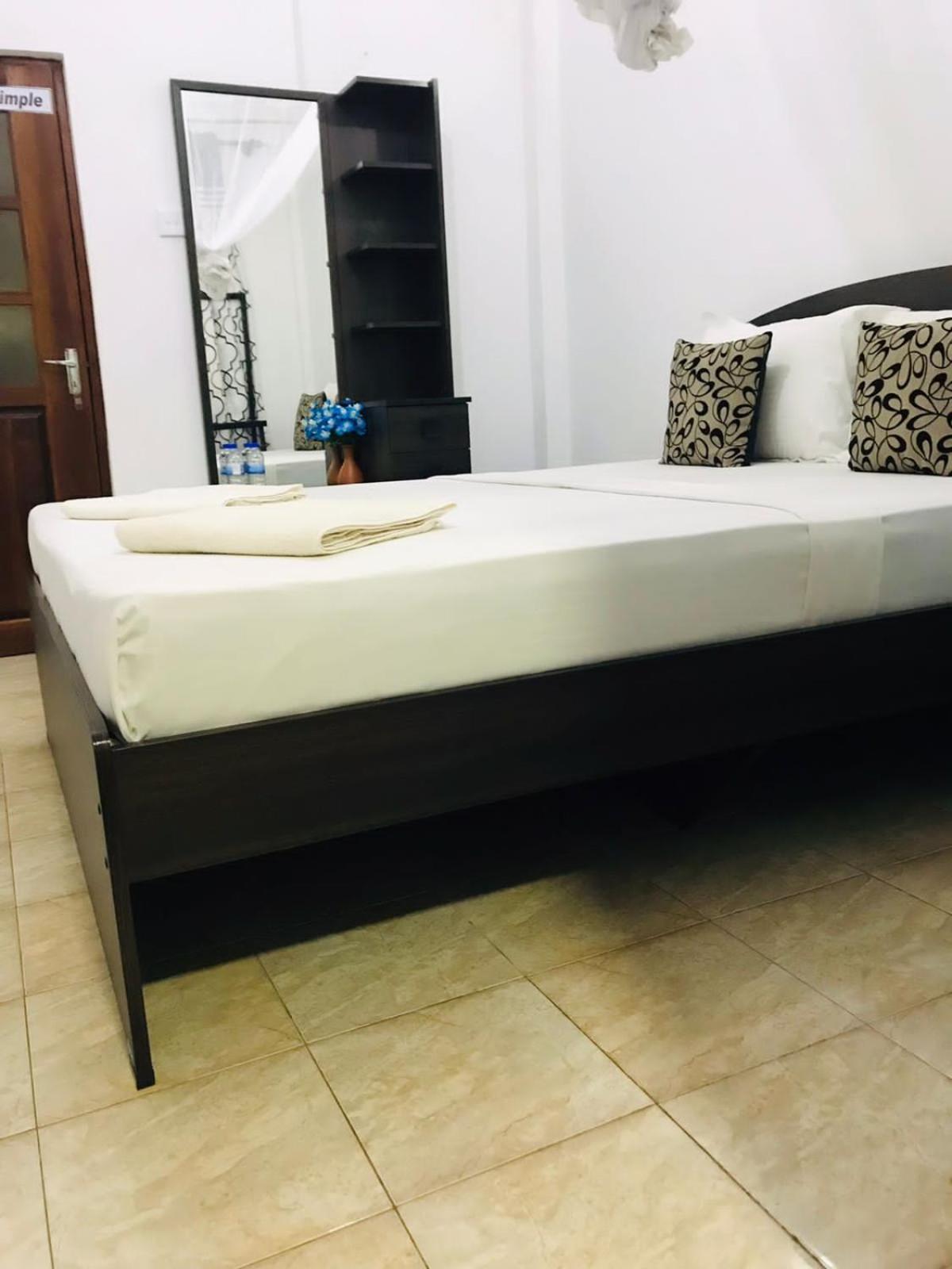 Kavee Transit Hotel Katunayaka Ngoại thất bức ảnh