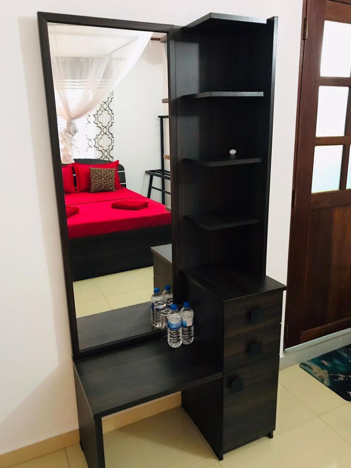 Kavee Transit Hotel Katunayaka Ngoại thất bức ảnh