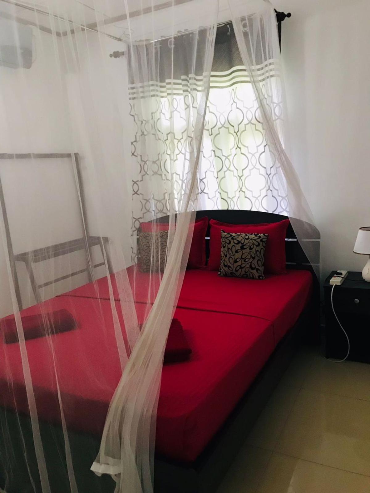 Kavee Transit Hotel Katunayaka Ngoại thất bức ảnh